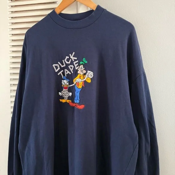 Vintage Disneyland ‘Duck Tape’ Goofy Donald Duck Embroidered Long Sleeve T-shirt - Picture 3 of 7